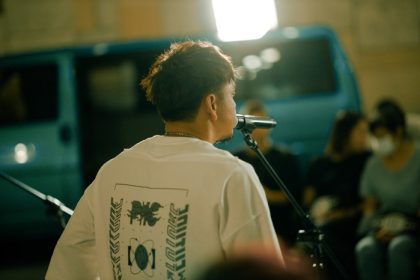 Sites para assistir shows de música de luta sem assinatura paga