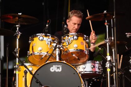 Importância de josh freese para o sucesso dos foo fighters