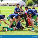 How do rugby players train?