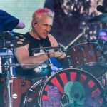 Impactante de josh freese nos arranjos musicais dos foo fighters