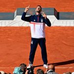 Novak Djokovic hace historia con el oro olímpico y sus enérgicas ...