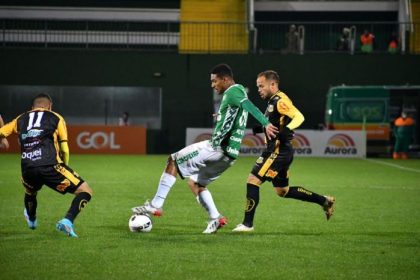 Chapecoense perde para o Novorizontino e desperdiça chance de dormir no G4 da Série B