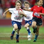 What kind of people play rugby?
