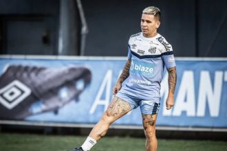 Oficial: Soteldo chega em acordo para jogar em rival do Santos em 2024