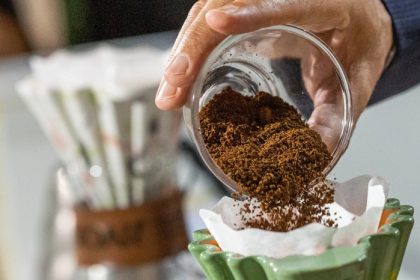 Café com pedras: Proibição a 19 marcas e indenização de 10 mil