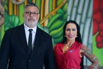 Alexandre Frota se gaba de corpo aos 60 anos: 'E sem filtro ou Photoshop'