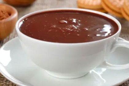 Como Fazer Chocolate Quente Com Creme De Leite