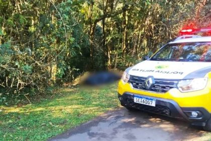 Homem é encontrado morto dentro de rio em parque de Curitiba | Metrópoles