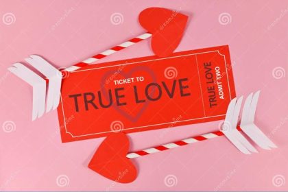 Conceito Do Dia Dos Namorados Com O Verdadeiro Bilhete De Amor E Setas ...