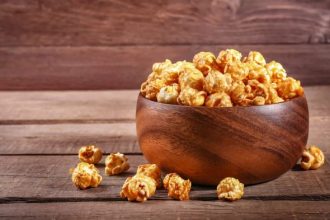 Como Fazer Pipoca Doce Simples Com Açúcar